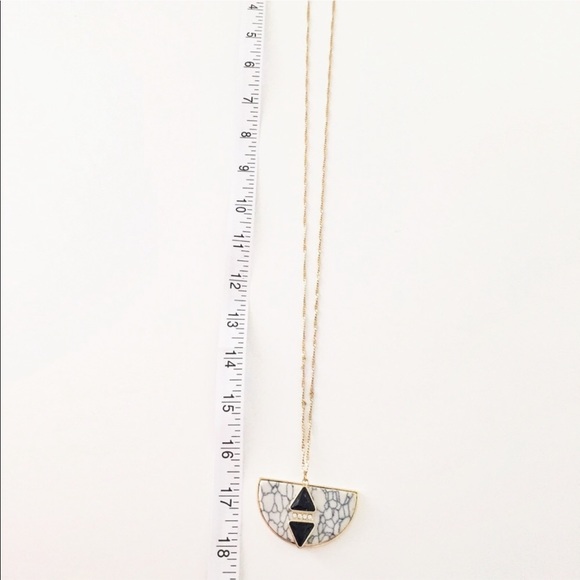 Express gold marble stone necklace - Picture 2 of 2